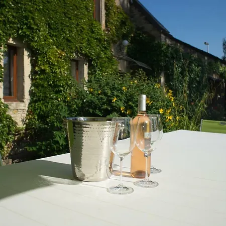 Le Domaine Casteele Casa de Férias